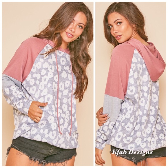 Tops - 💗LAST Animal Print Color Block Soft Pocket Hoodie